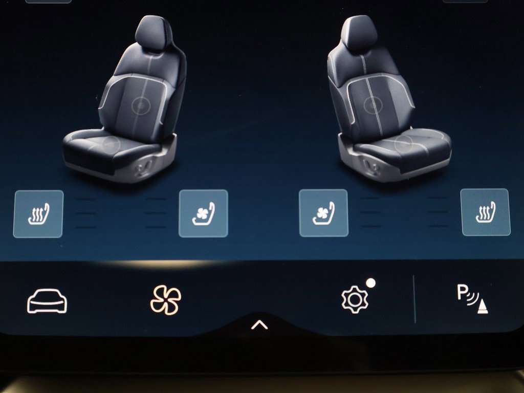 Used 2024 Lucid Air Touring image 47