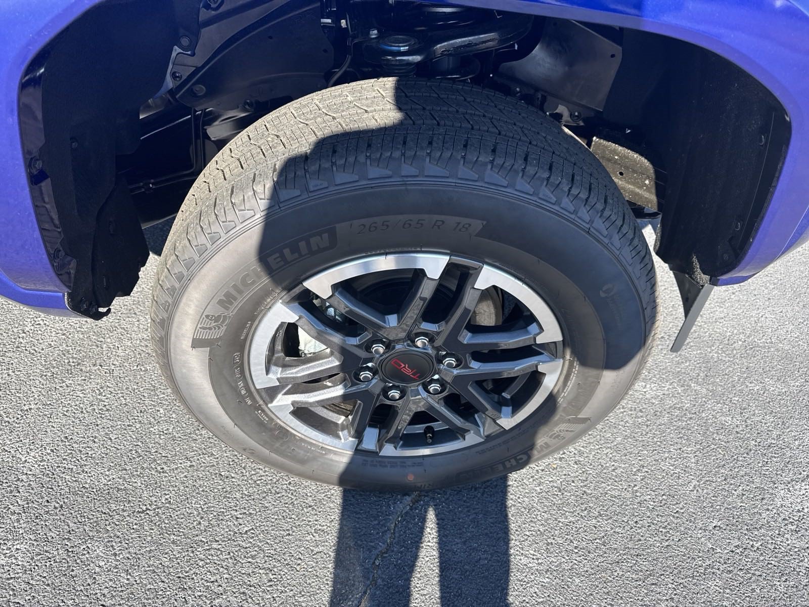 New 2024 Toyota Tacoma TRD Sport w/ TRD Sport Premium Package AWD/4WD image 10