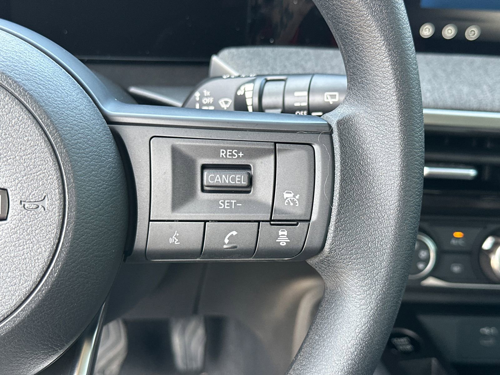 New 2026 Nissan Kicks S image 26