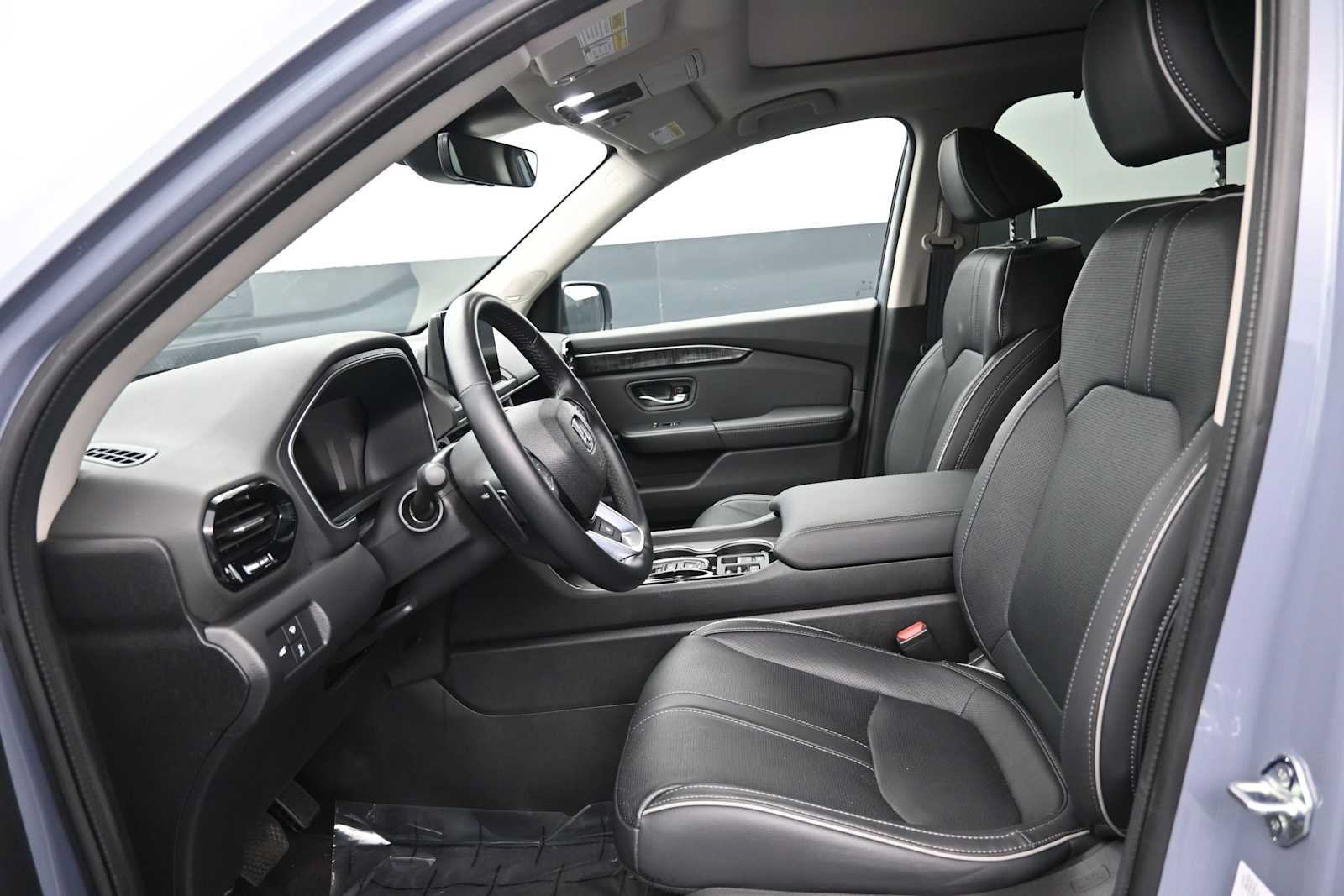 Used 2024 Honda Pilot Elite image 10