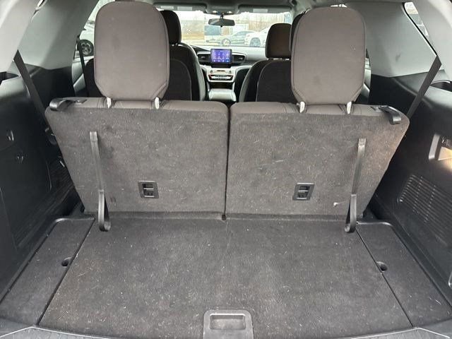 Used 2022 Ford Explorer XLT image 36