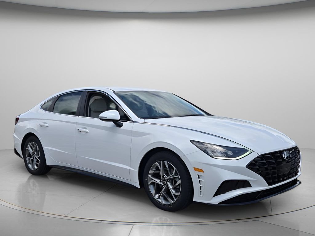 Certified 2022 Hyundai Sonata SEL w/ Preferred Accessory Package FWD image 9