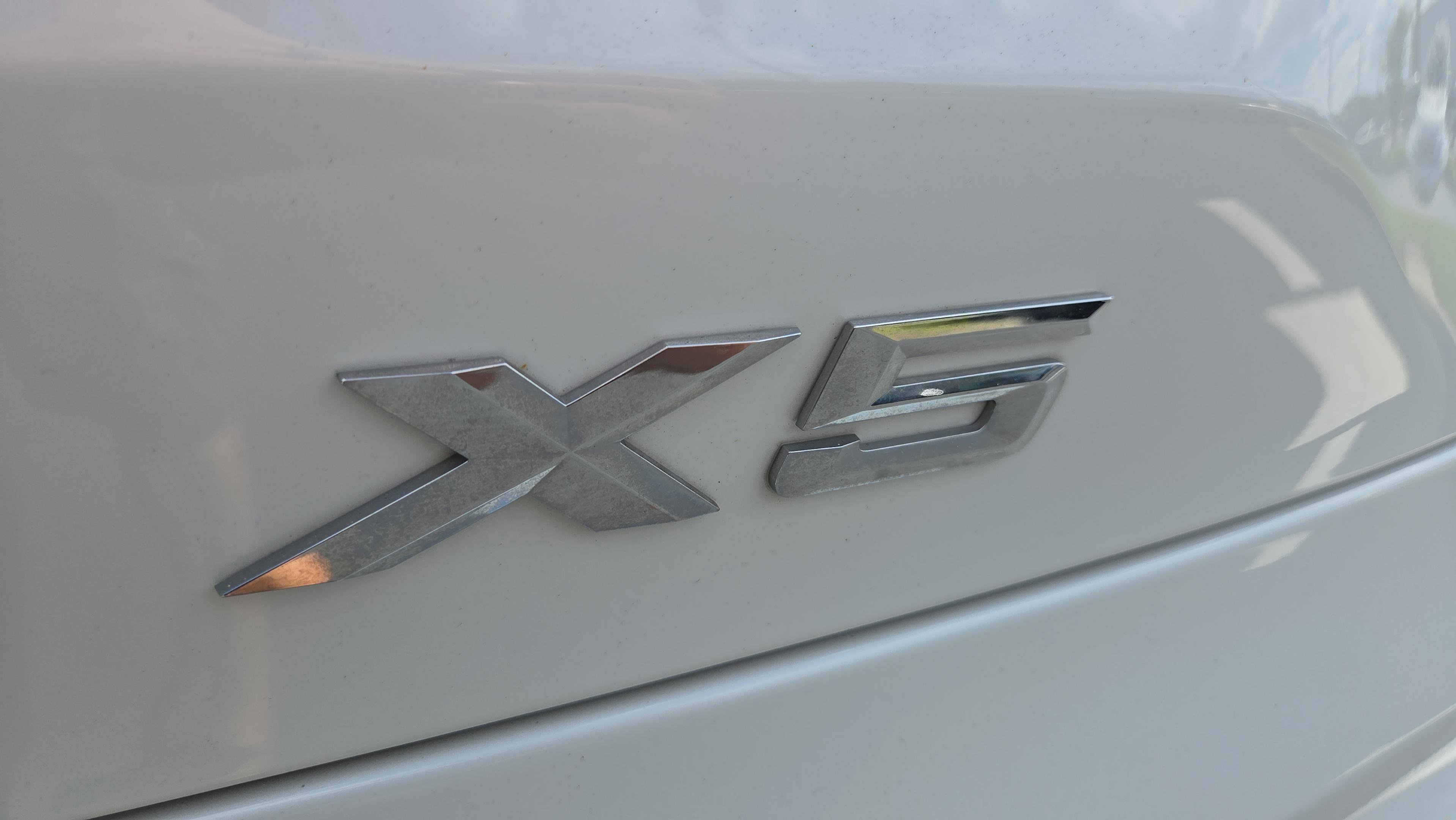 Used 2021 BMW X5 xDrive40i w/ M Sport Package image 18