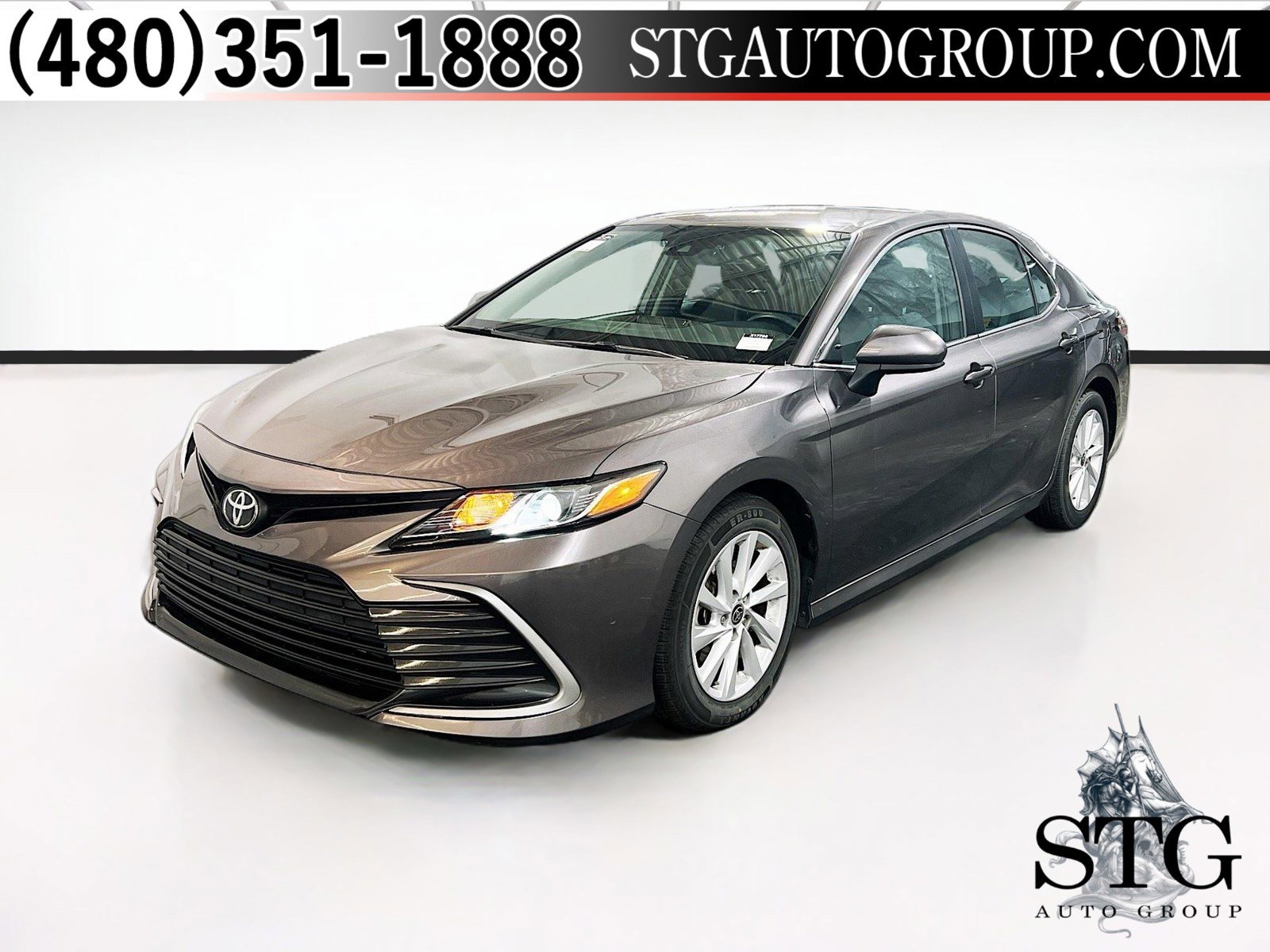 Used 2021 Toyota Camry LE FWD image 1