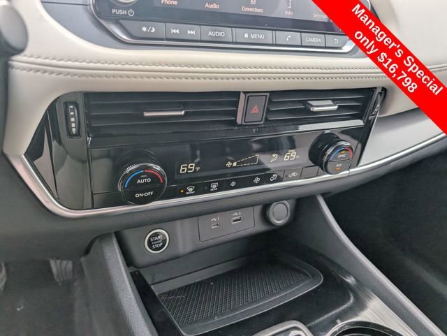 Used 2021 Nissan Rogue SV image 21