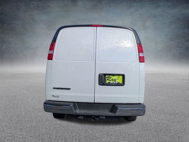 New 2026 Chevrolet Express 2500 w/ Driver Convenience Package RWD image 5