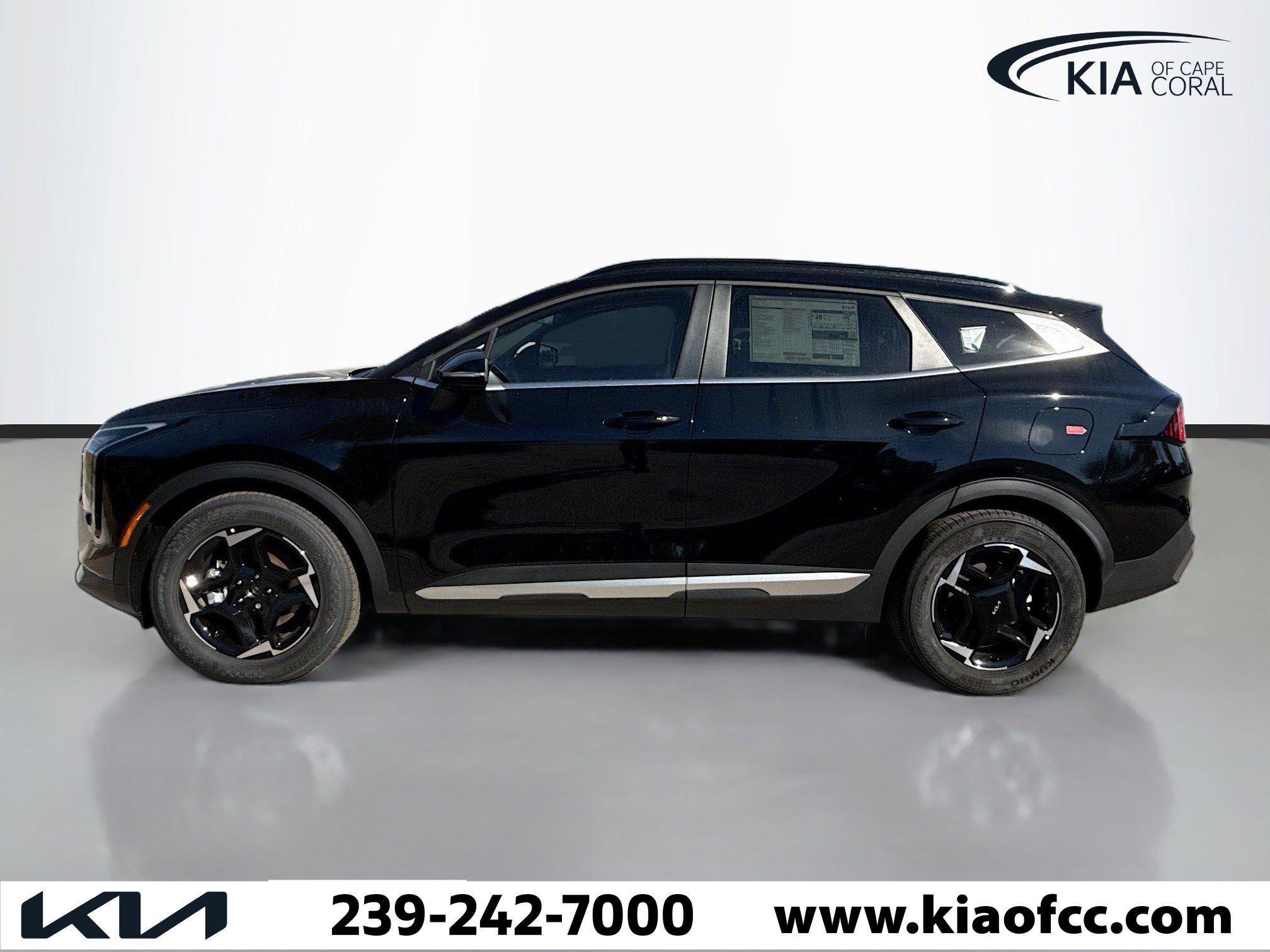 New 2026 Kia Sportage EX w/ EX Panorama Roof Package image 2