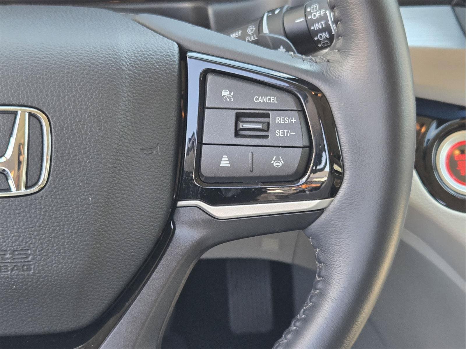 Used 2025 Honda Odyssey Touring image 28