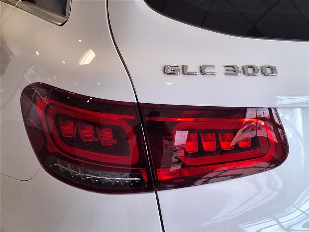 Used 2021 Mercedes-Benz GLC 300 4MATIC image 27