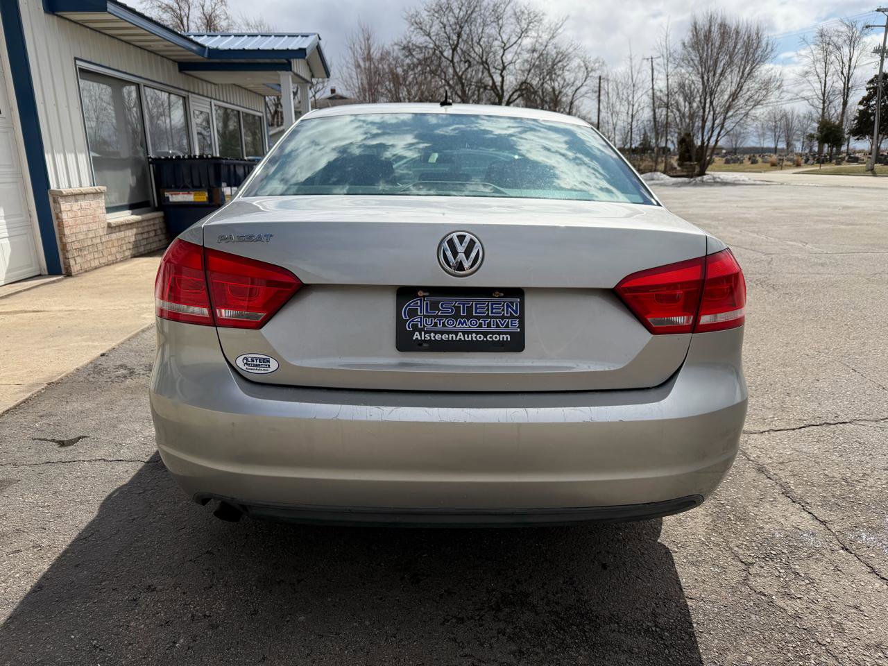 Used 2013 Volkswagen Passat 2.5 S FWD image 4