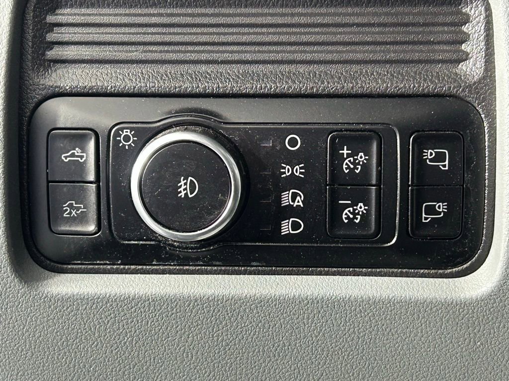 Used 2025 Ford F250 XLT w/ Black Appearance Package image 30