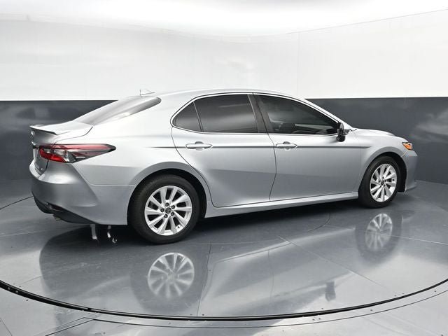 Used 2023 Toyota Camry LE w/ Convenience Package FWD image 10