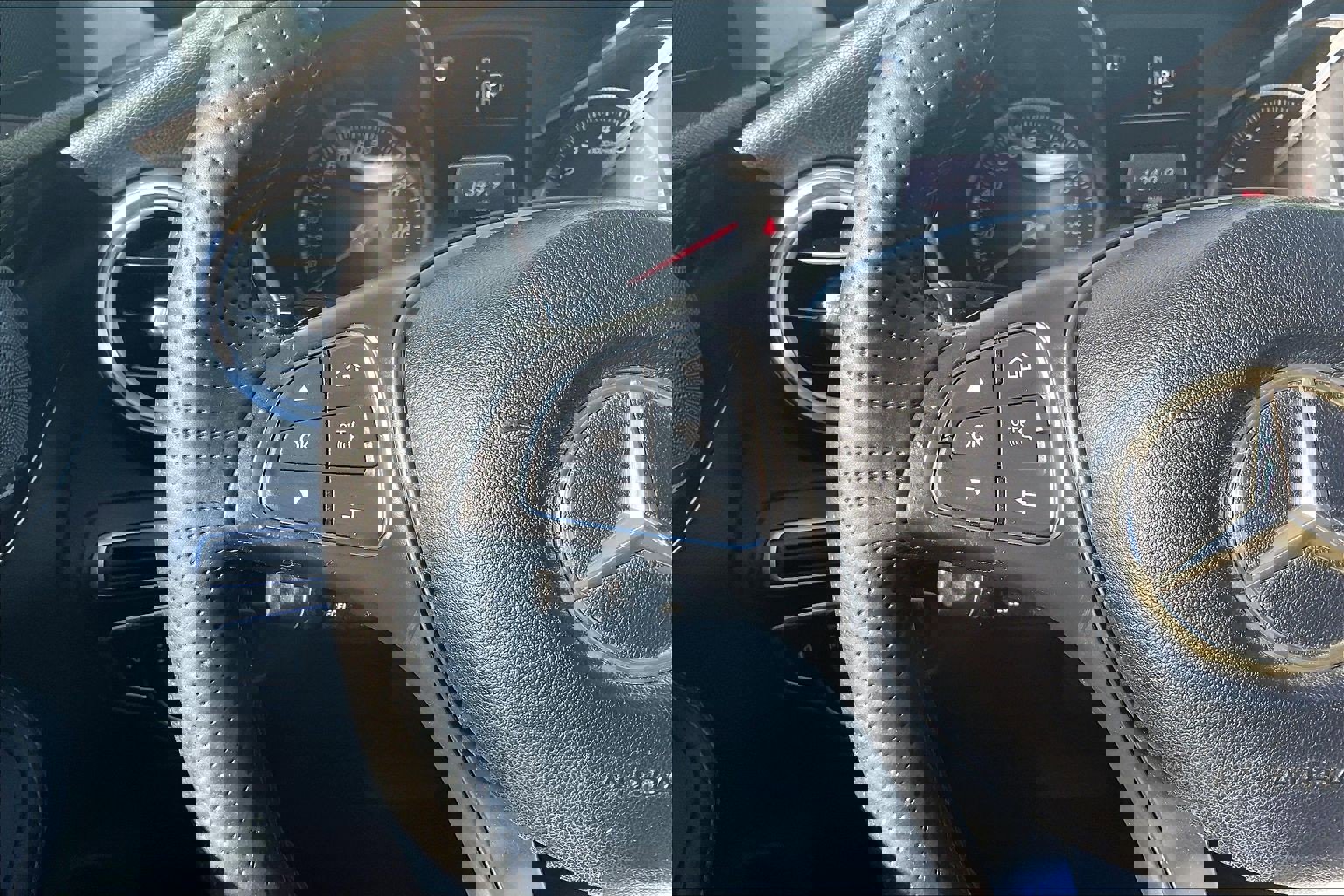 Used 2015 Mercedes-Benz C 300 4MATIC Sedan image 23