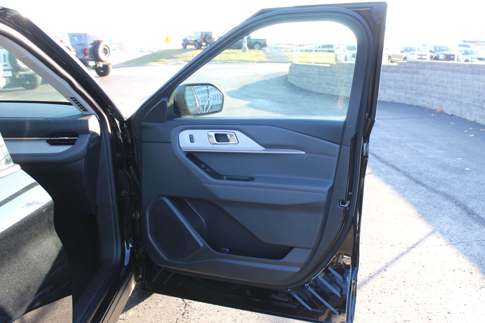 New 2026 Ford Explorer Active image 10