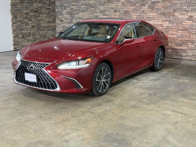 Used 2025 Lexus ES 300h w/ Premium Package image 5