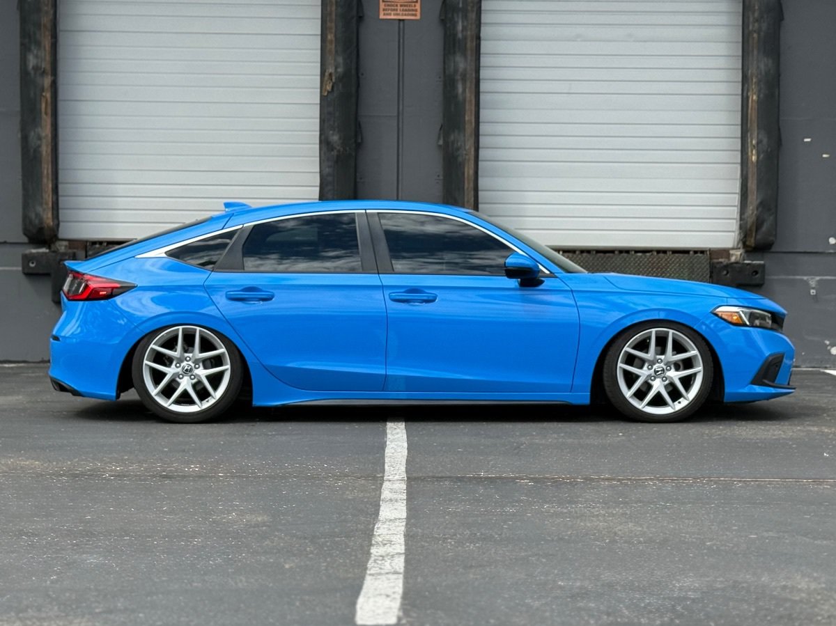 Used 2023 Honda Civic Sport Touring image 2