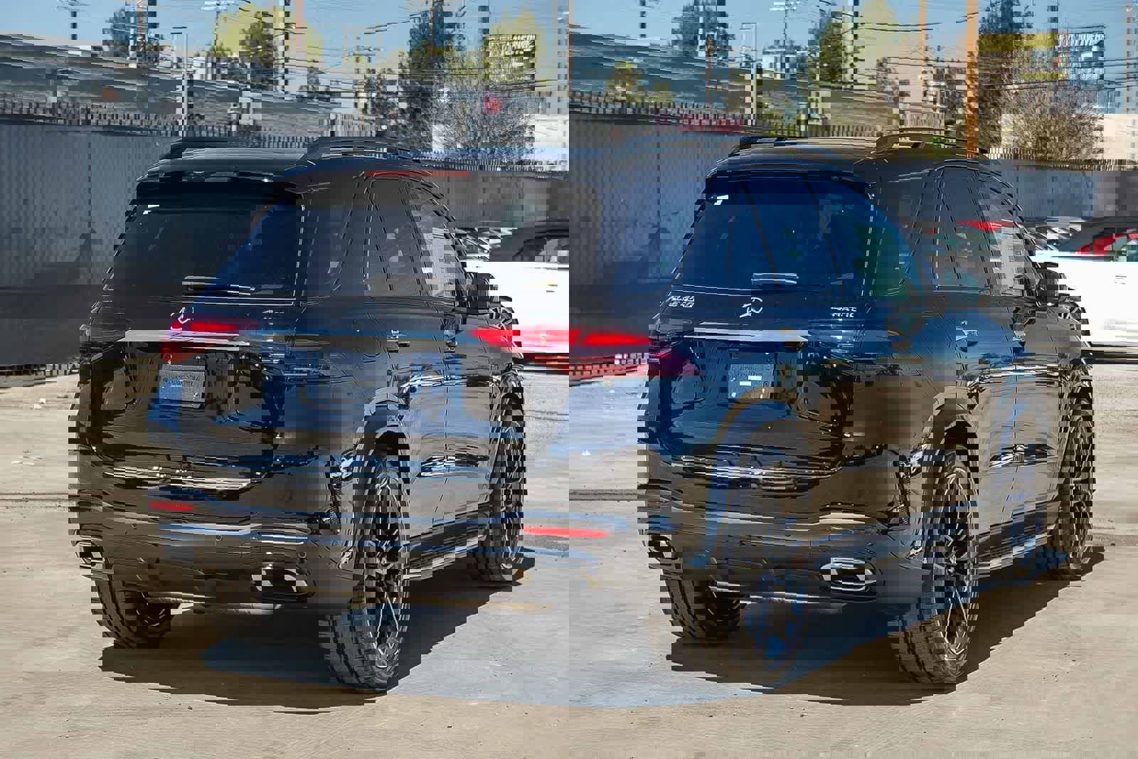 Used 2026 Mercedes-Benz GLE 450 4MATIC image 4