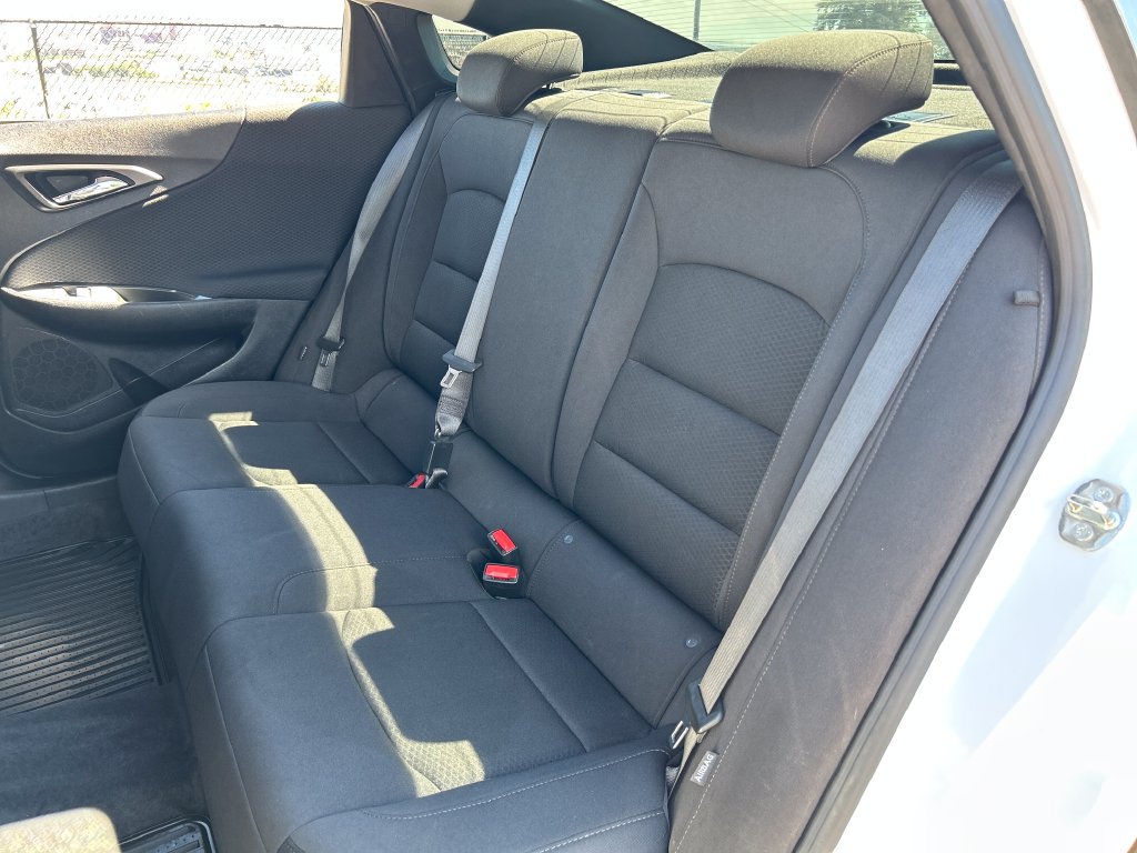 Used 2024 Chevrolet Malibu LS FWD image 17