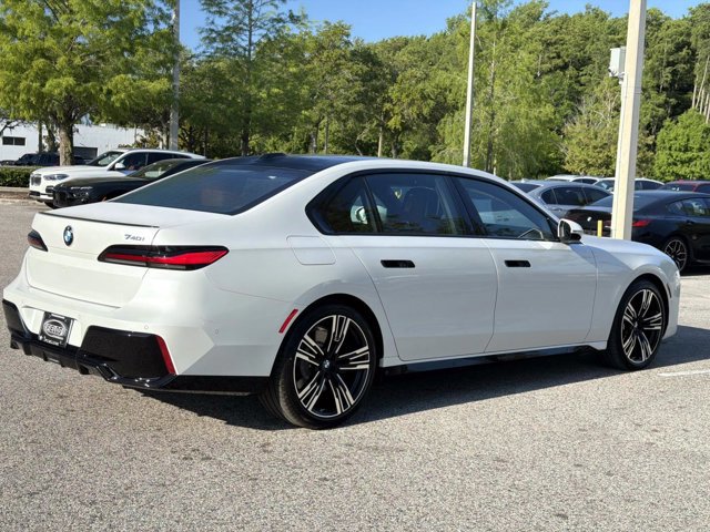 New 2026 BMW 740i w/ Executive Package RWD image 3