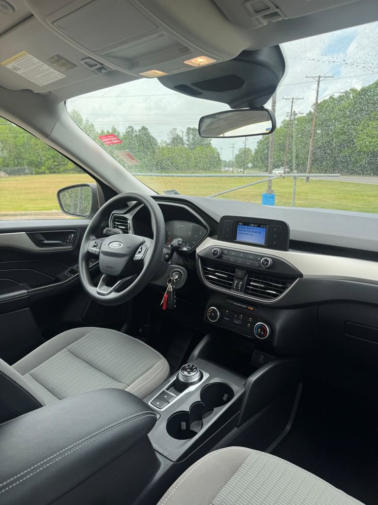 Used 2021 Ford Escape S image 10