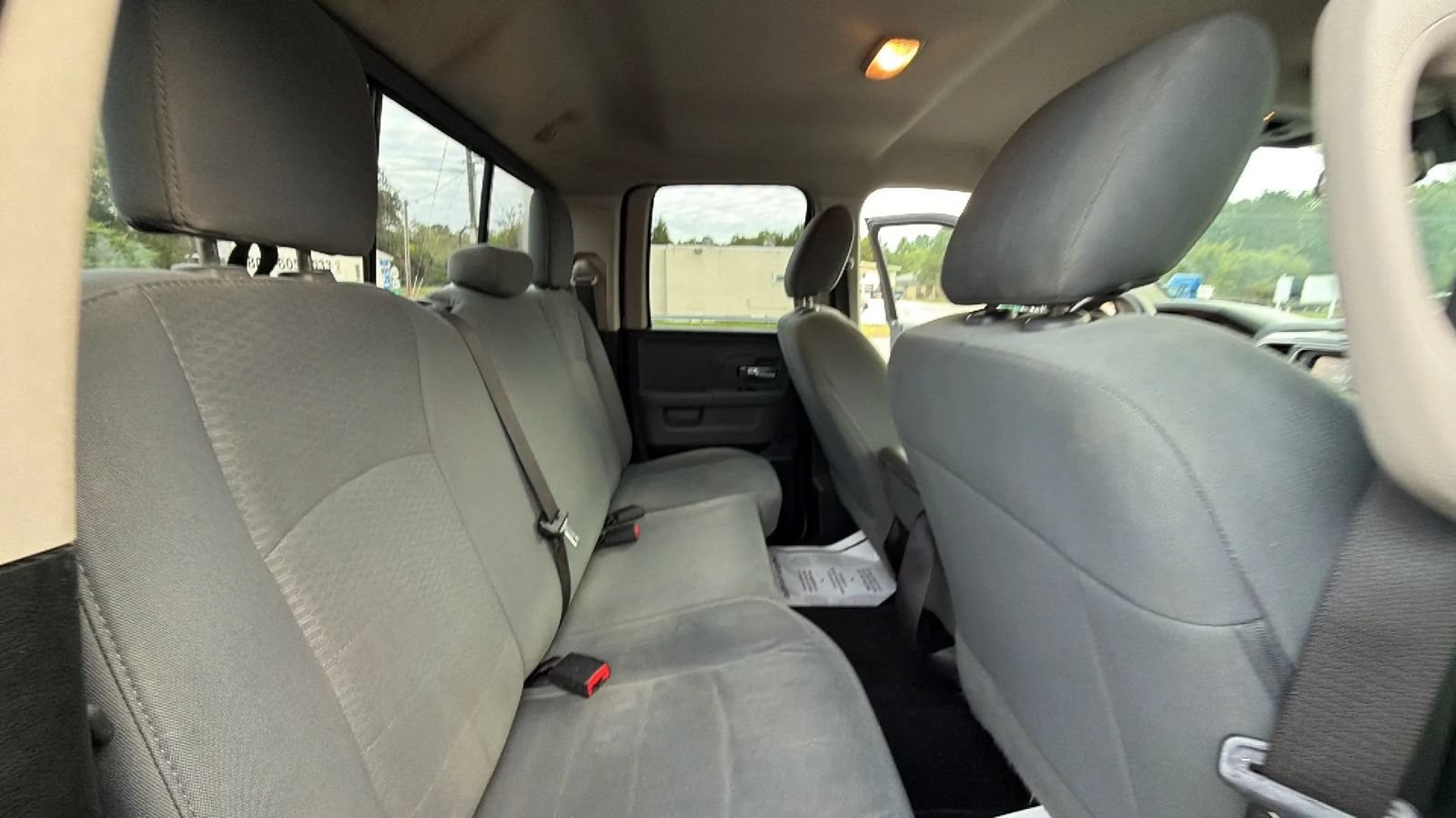 Used 2018 RAM 1500 Classic SLT AWD/4WD image 42