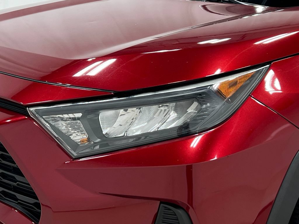 Used 2019 Toyota RAV4 LE w/ All Weather Liner Package AWD/4WD image 32