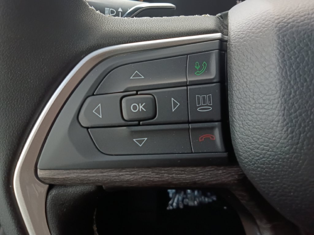 New 2026 Jeep Grand Cherokee L Limited AWD/4WD image 11