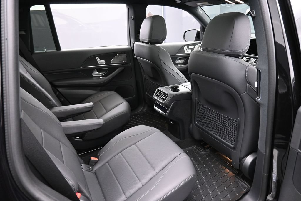 Used 2025 Mercedes-Benz GLS 450 4MATIC image 30