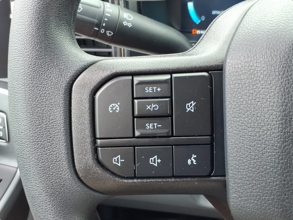 New 2026 Ford F350 XLT w/ XLT Premium Package AWD/4WD image 22