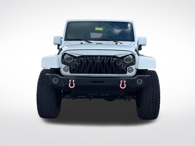 Used 2014 Jeep Wrangler Unlimited Sahara w/ Dual Top Group AWD/4WD image 25