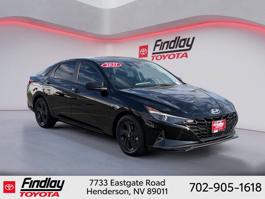 Used 2021 Hyundai Elantra SEL w/ Convenience Package FWD image 4