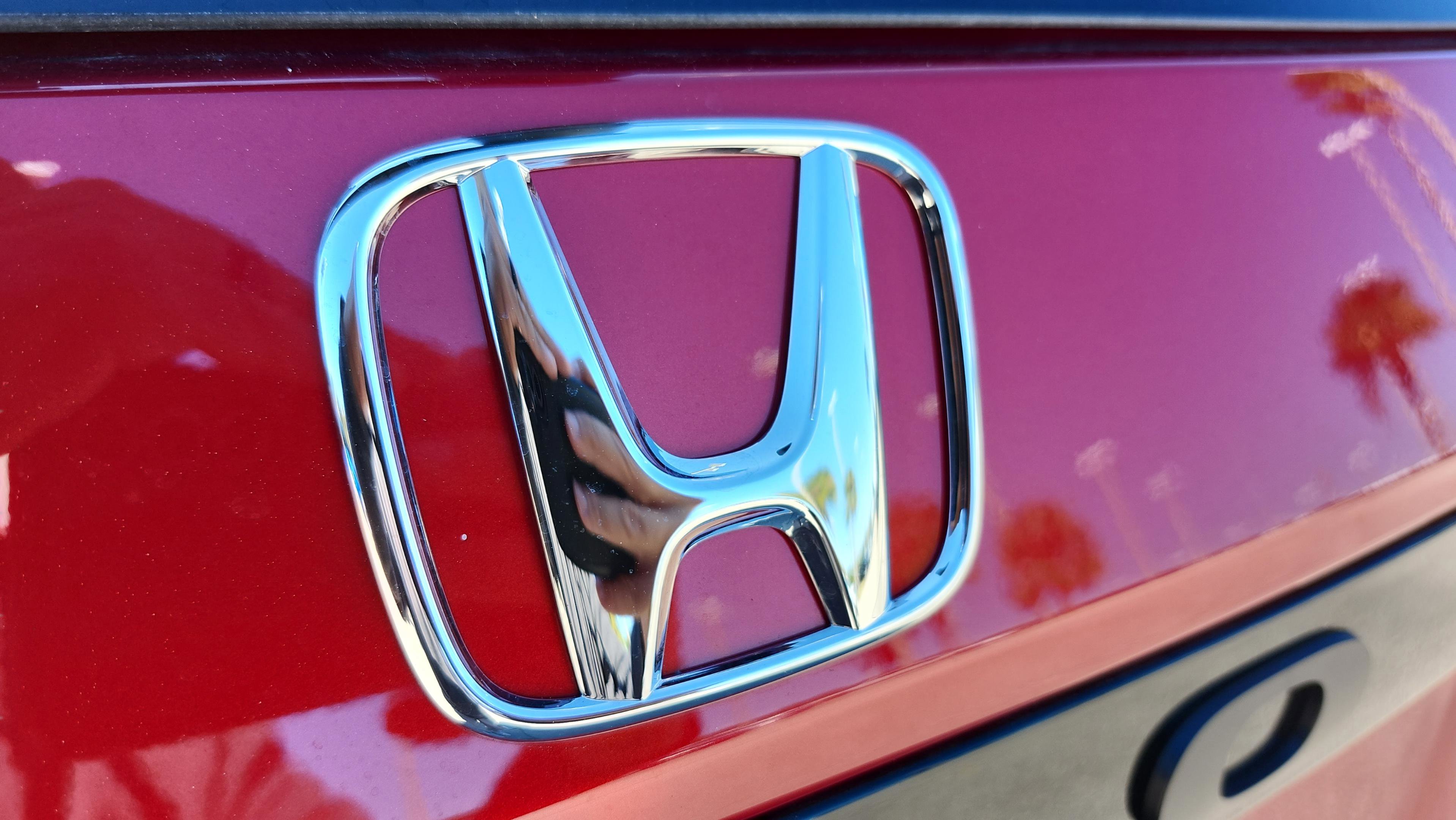 New 2026 Honda Pilot Sport image 16