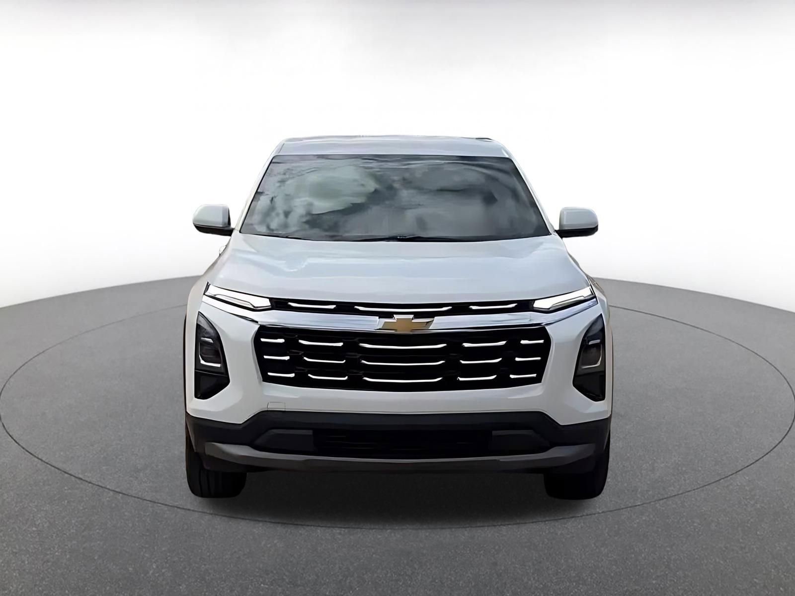 Used 2025 Chevrolet Equinox LT FWD image 4