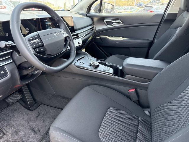 New 2026 Kia Sportage LX FWD image 13
