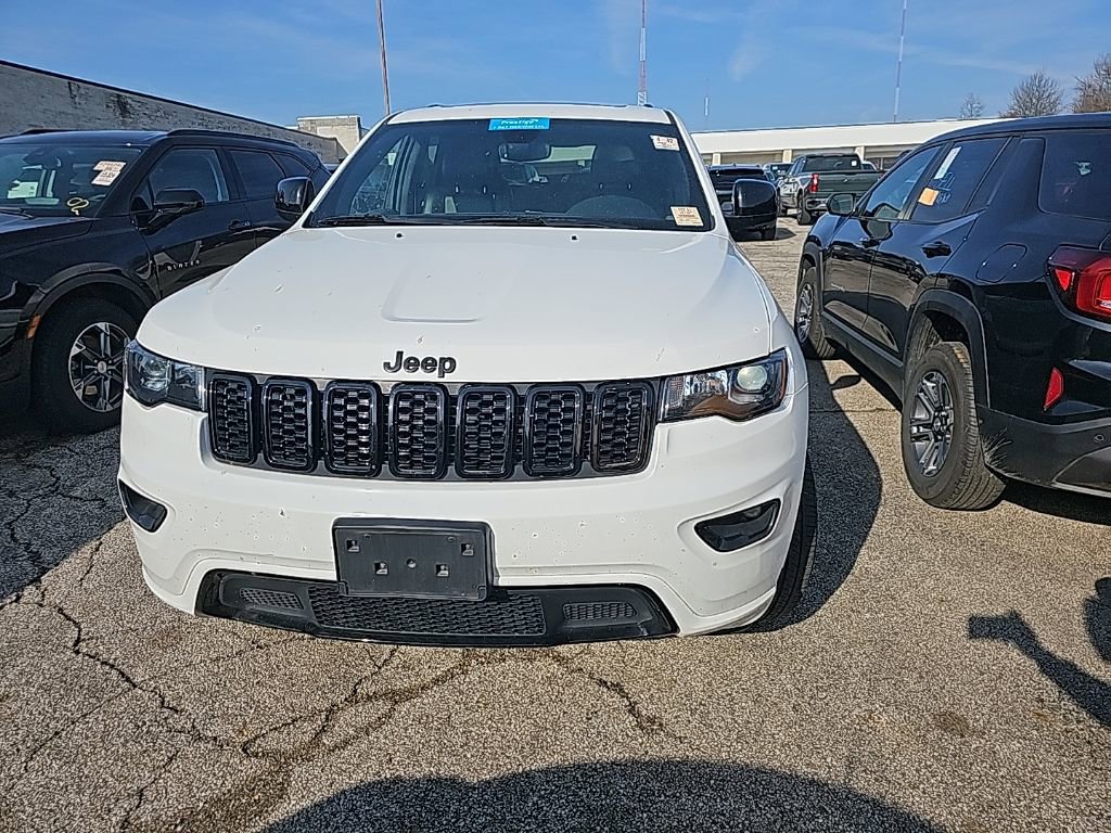 Used 2022 Jeep Grand Cherokee Laredo X image 2