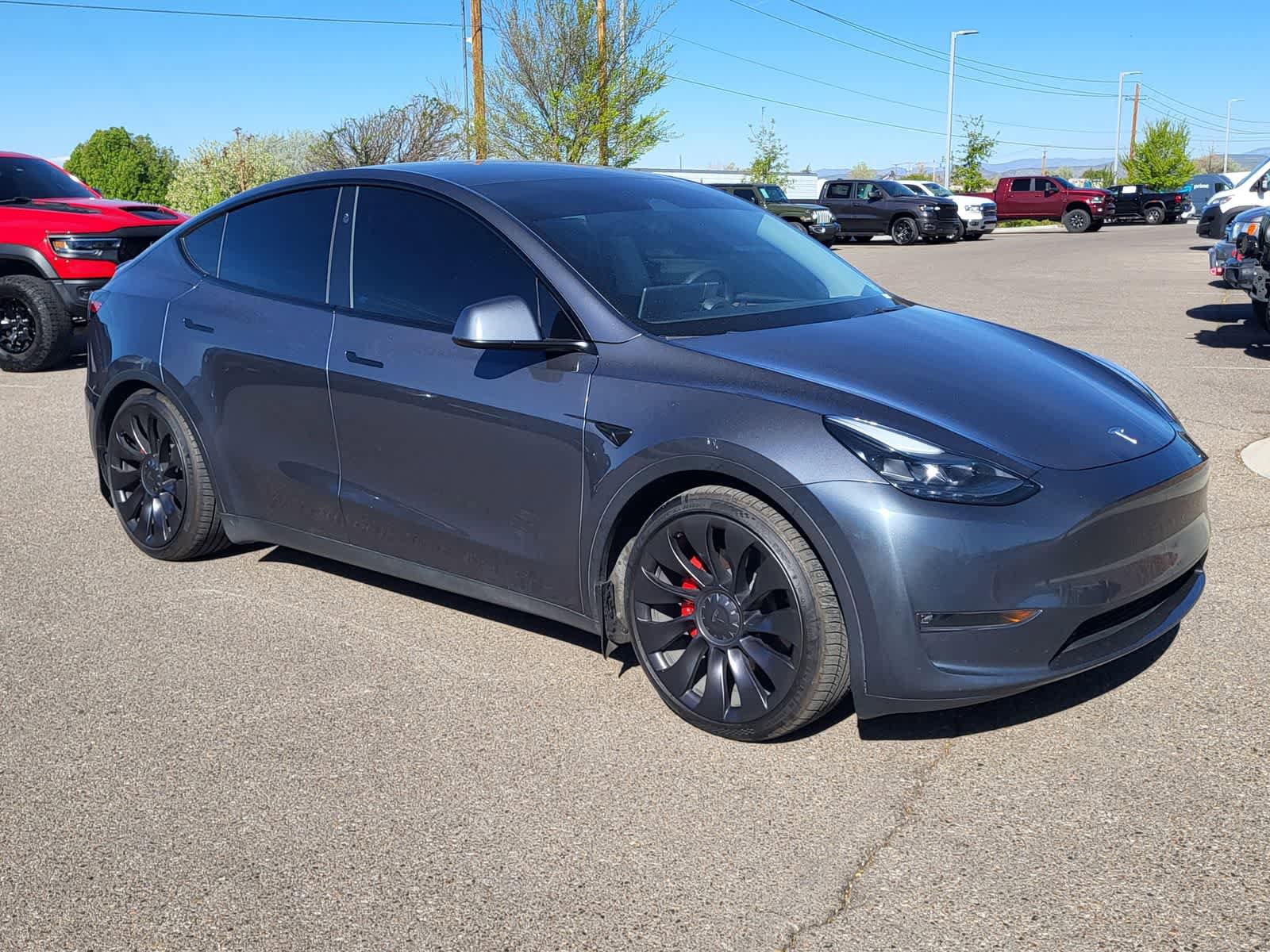 Used 2023 Tesla Model Y Performance AWD/4WD image 3