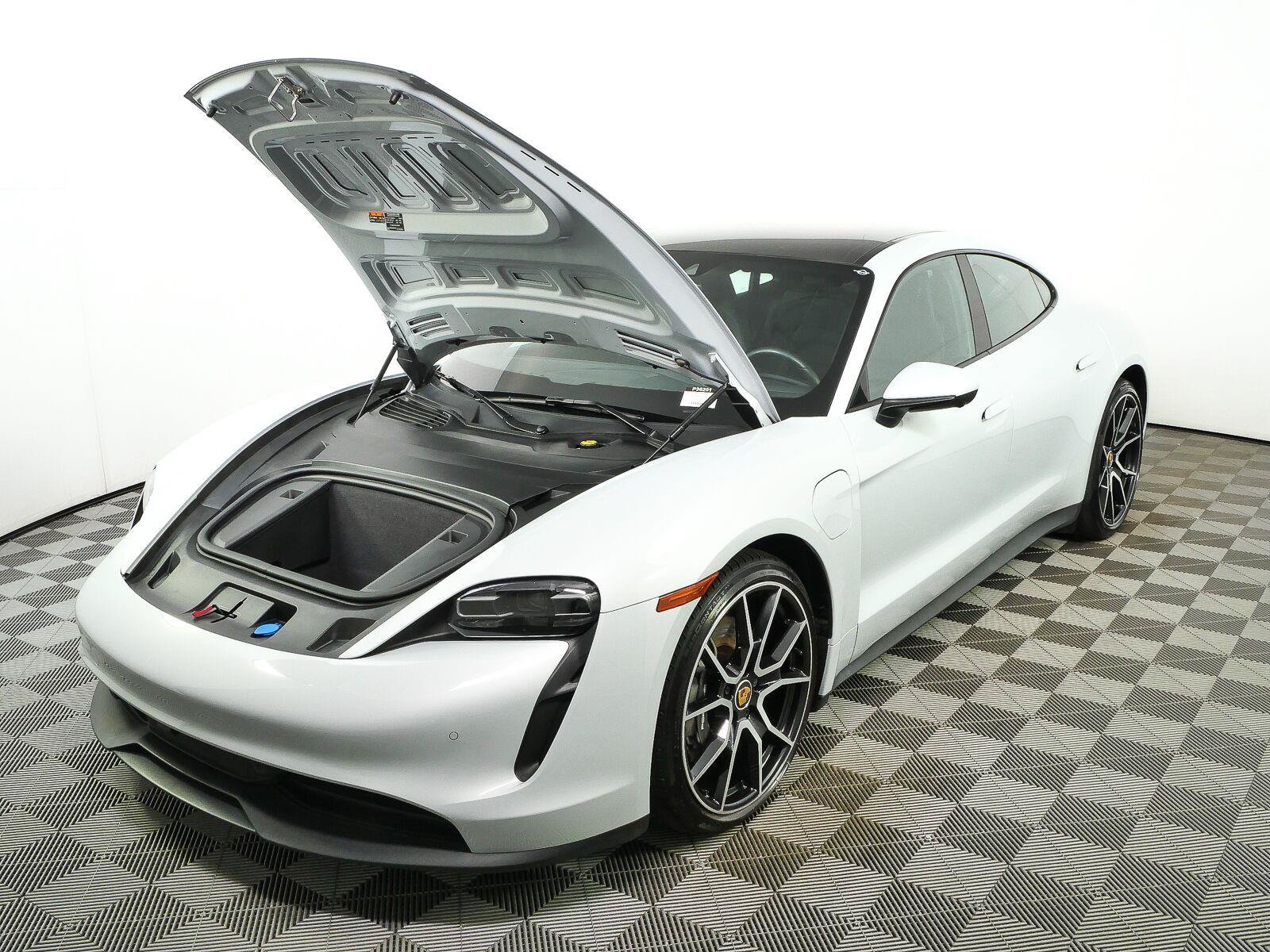 Certified 2023 Porsche Taycan RWD image 27