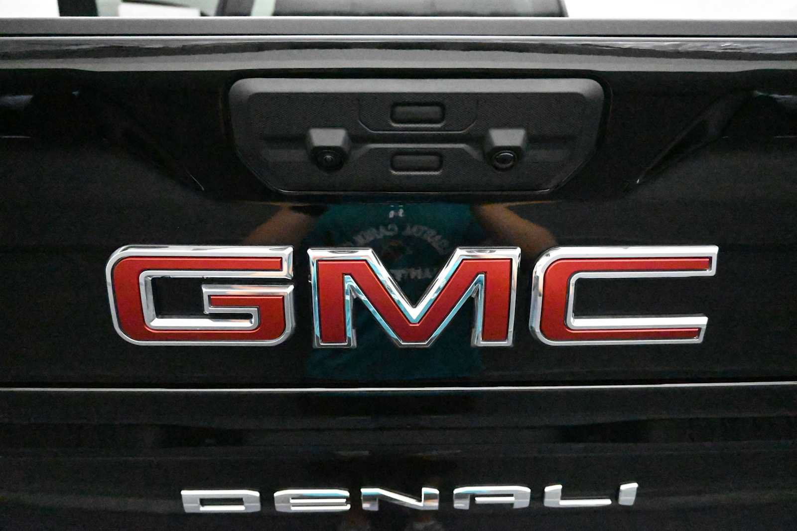 New 2026 GMC Sierra 2500 Denali w/ Technology Package AWD/4WD image 23