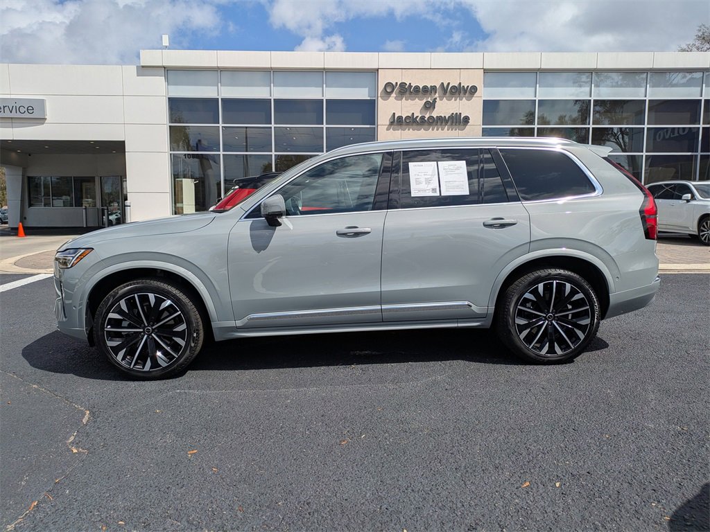 Certified 2026 Volvo XC90 B6 Plus w/ Protection Package Premier image 3
