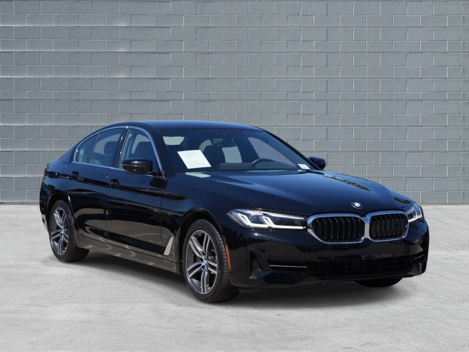Used 2023 BMW 530i w/ Convenience Package