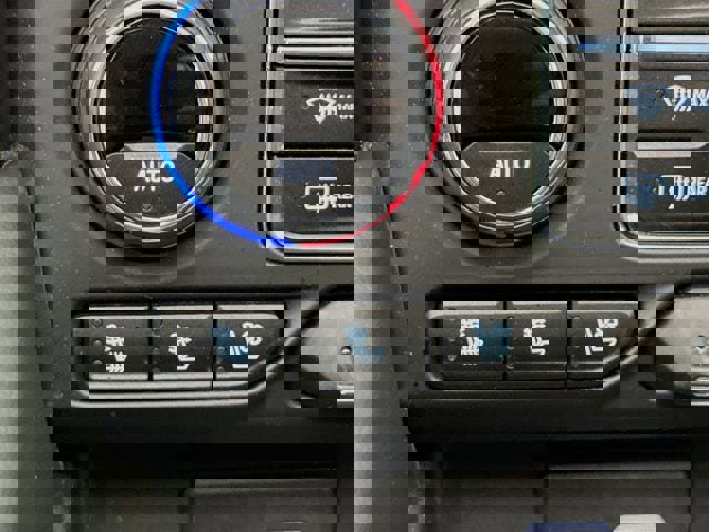 Used 2024 Chevrolet Suburban High Country image 18