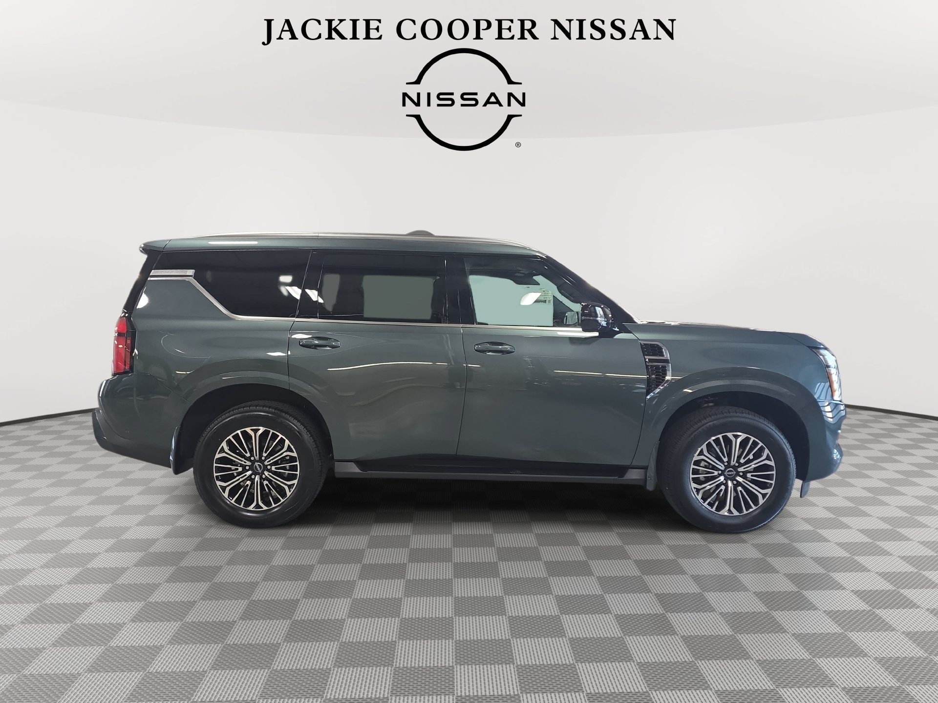 New 2026 Nissan Armada SL w/ Captain's Chari Seat Package AWD/4WD image 4