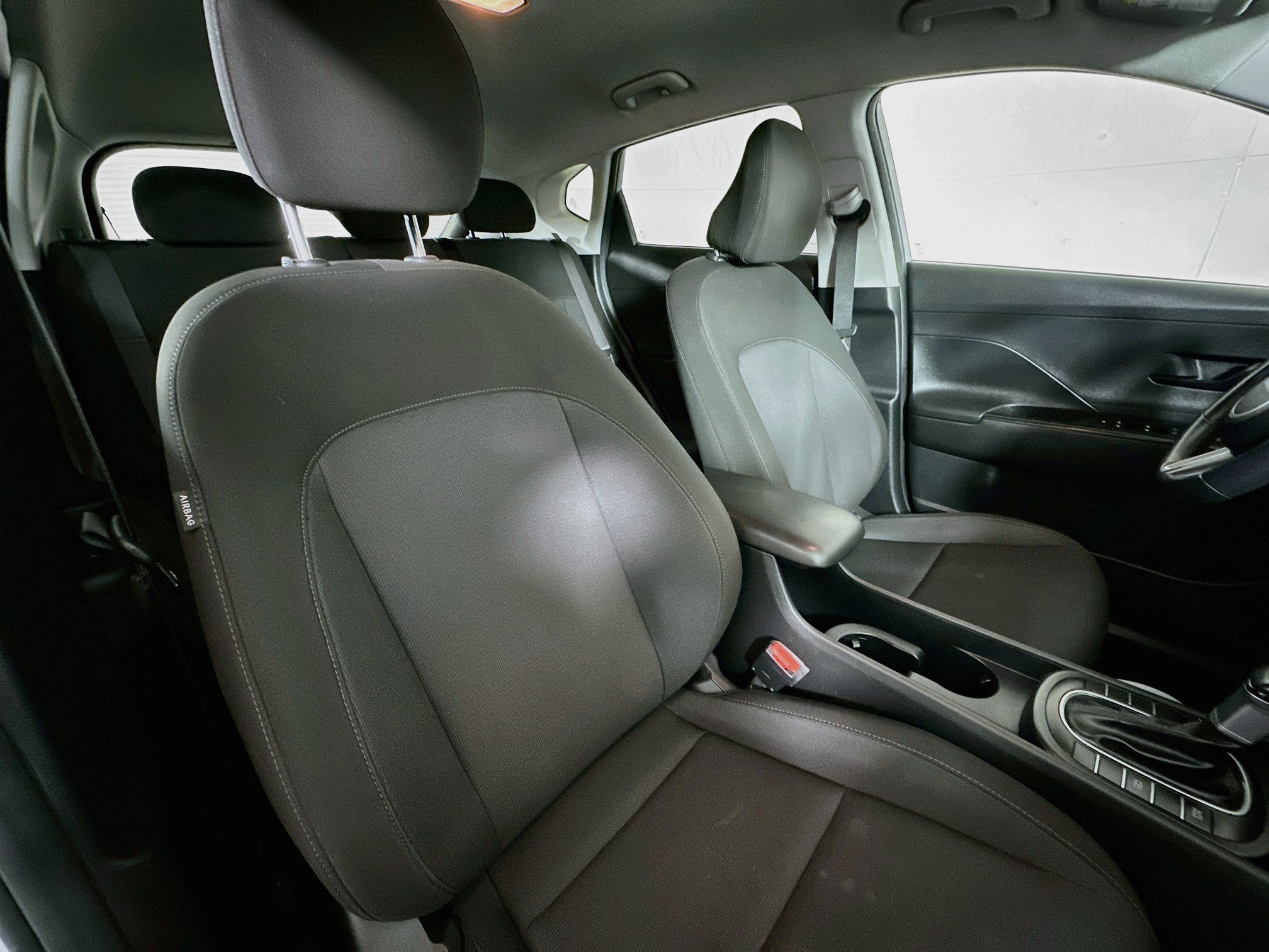 Certified 2024 Hyundai Kona SEL FWD image 25