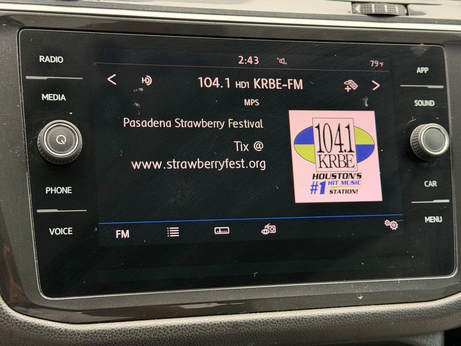 Used 2019 Volkswagen Tiguan SE w/ Panoramic Sunroof Package FWD image 24