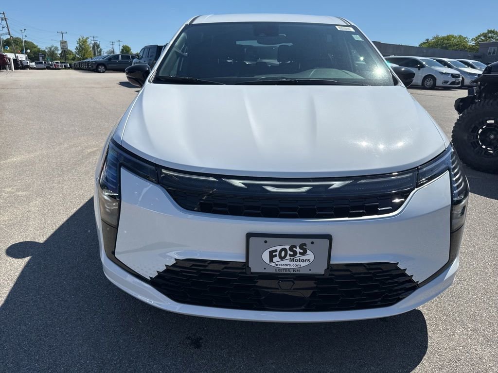 New 2027 Chrysler Pacifica Select FWD image 8