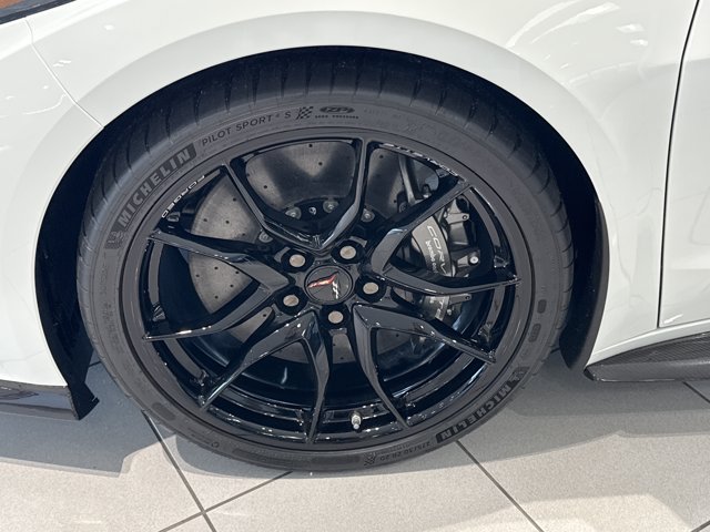 New 2027 Chevrolet Corvette Grand Sport w/ Z52 Sport Performance Package RWD image 12