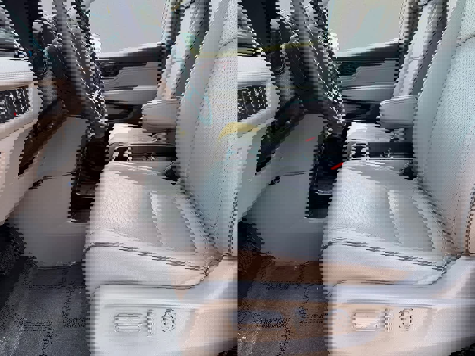 Used 2024 Honda Odyssey Elite image 7