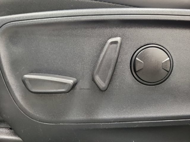 Used 2025 Ford Escape Platinum AWD/4WD image 18