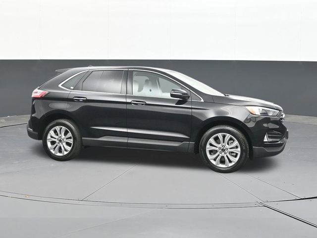 Used 2024 Ford Edge Titanium image 18