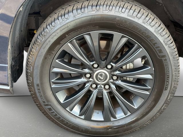 Used 2022 Lexus GX 460 Premium w/ Accessory Package AWD/4WD image 10